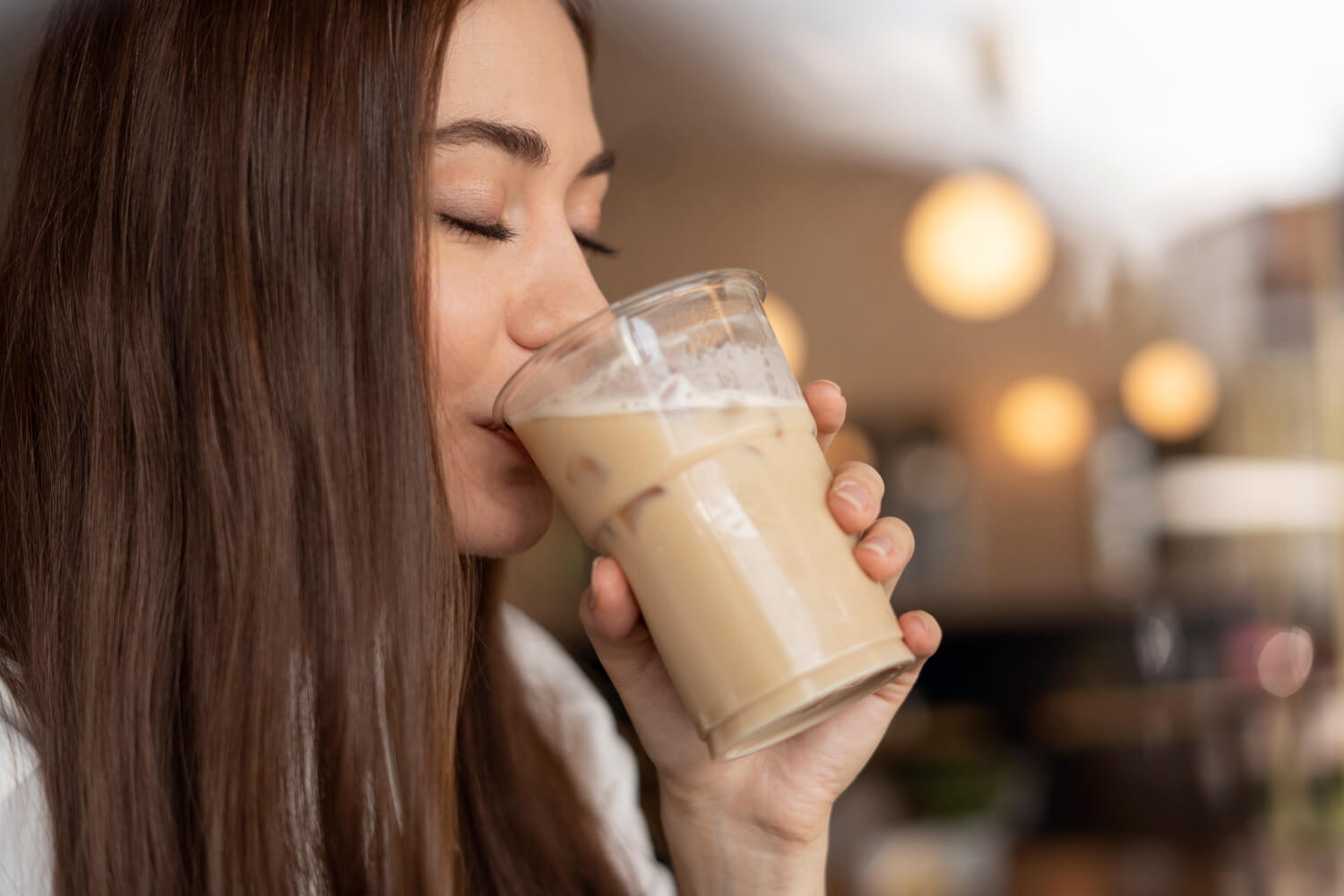 Why should we avoid hot tea in plastic cup